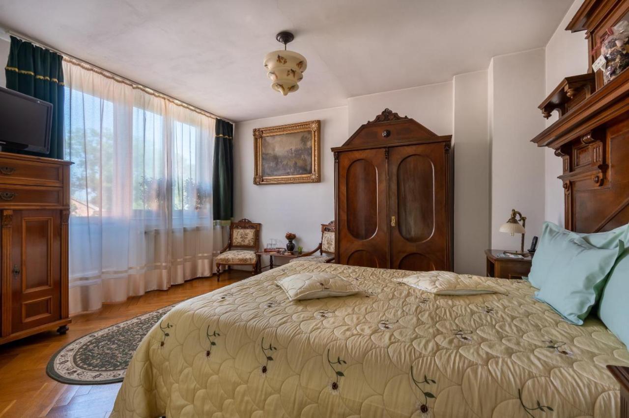 Villa-Hotel Escala Клуж-Напока Екстер'єр фото