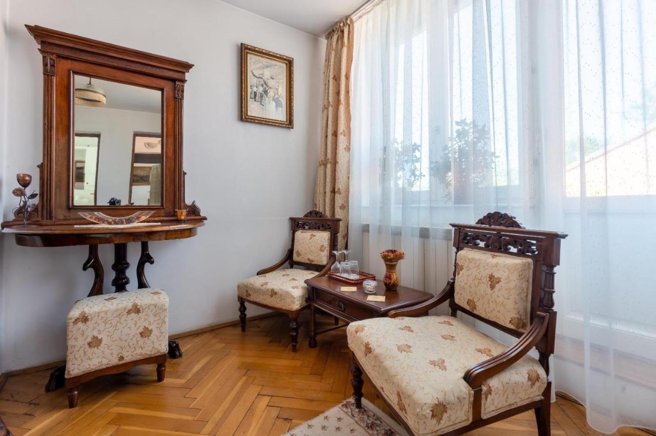 Villa-Hotel Escala Клуж-Напока Екстер'єр фото